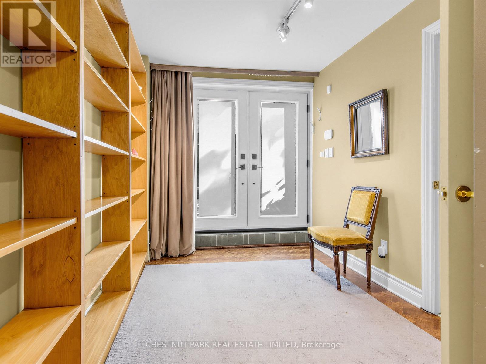 25 Clarendon Avenue, Toronto (Casa Loma), Ontario  M4V 1H8 - Photo 29 - C13879230