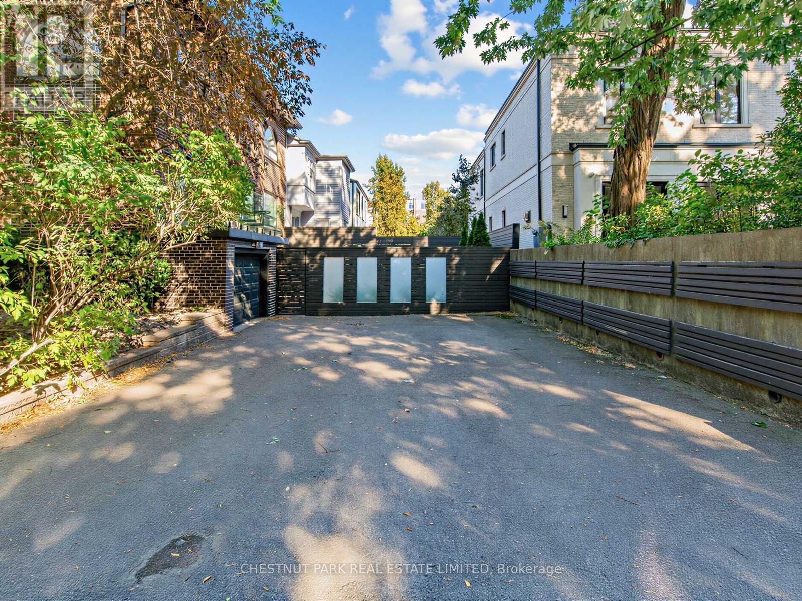 25 Clarendon Avenue, Toronto (Casa Loma), Ontario  M4V 1H8 - Photo 40 - C13879230
