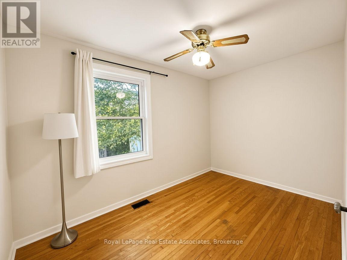 Upper - 10 Elizabeth Street, Halton Hills, Ontario  L7G 3K2 - Photo 13 - W13879188