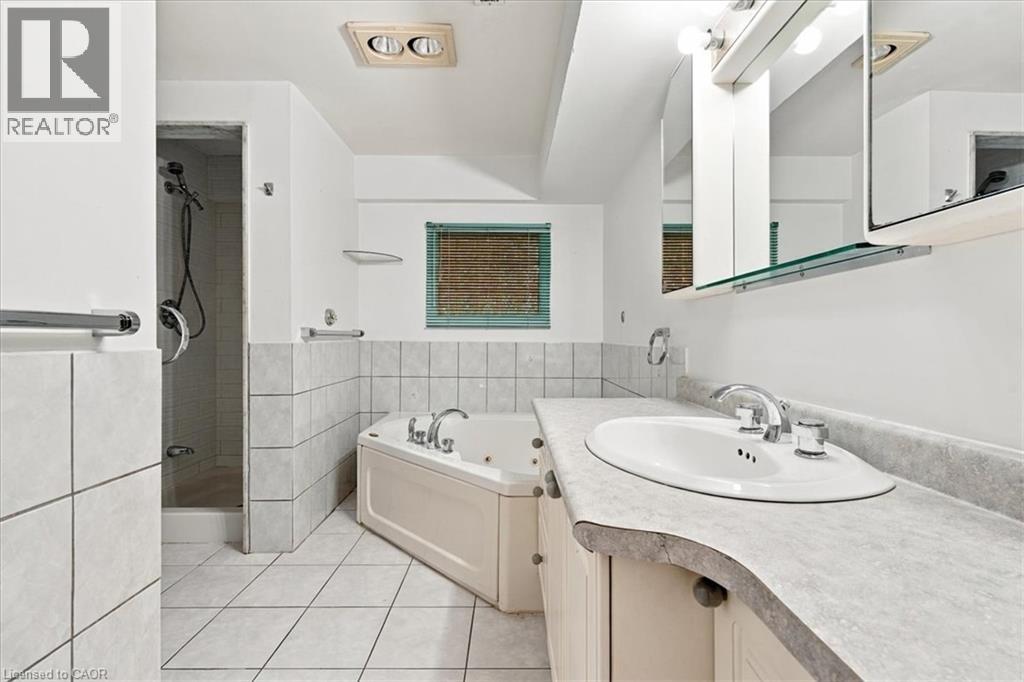 1374 Heritage Way Unit# Lower, Oakville, Ontario  L6M 3C9 - Photo 19 - 40870002