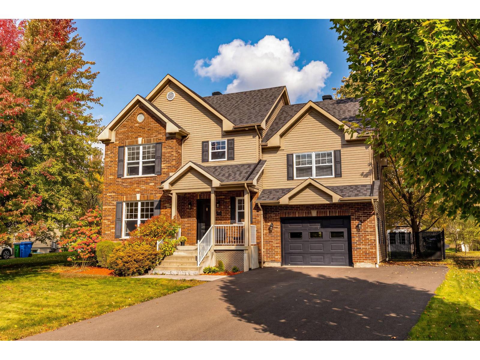 117 Rue du Beaujolais Cowansville Quebec Canada J2K0B1 2