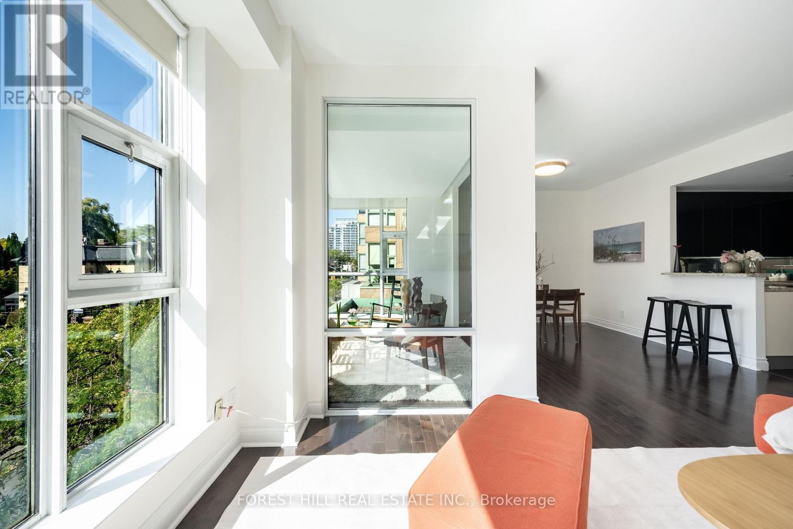 215 - 77 Avenue Road, Toronto, Ontario  M5R 3R8 - Photo 14 - C13878912