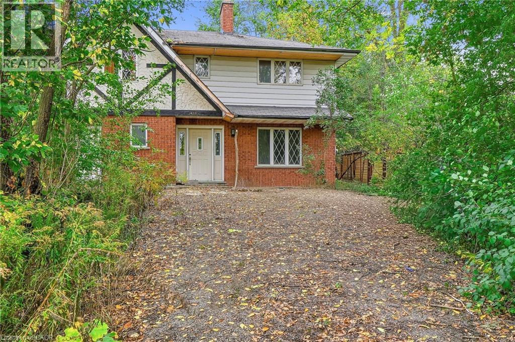 402 Rock Chapel Road, Hamilton, Ontario  L9H 5E2 - Photo 2 - 40868811