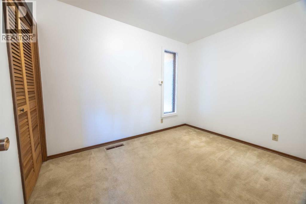 53 Kentish Drive SW, Calgary, Alberta  T2V 2L4 - Photo 17 - A2351271