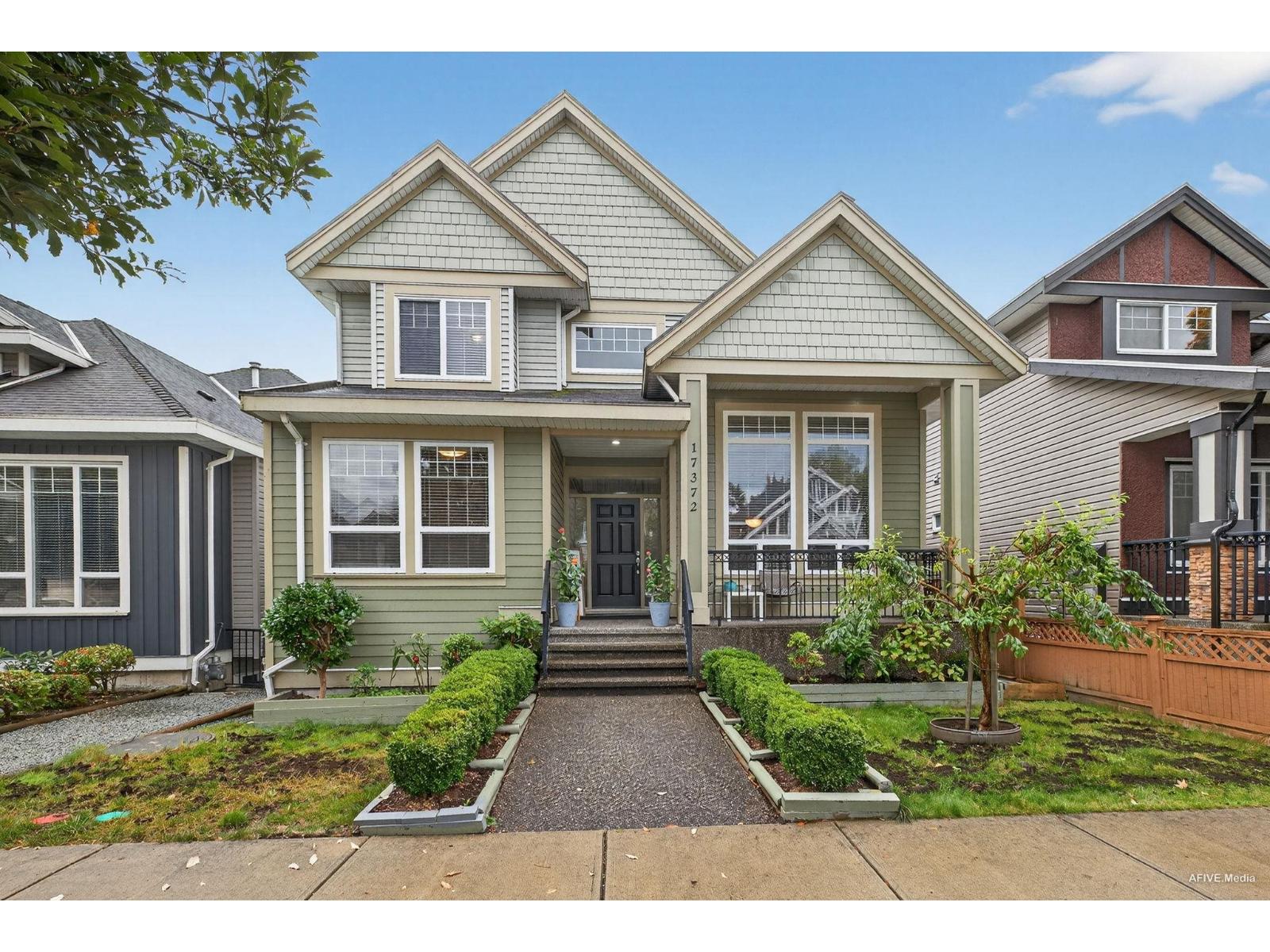 Avenue 17372 64A AVENUE, Surrey, British Columbia