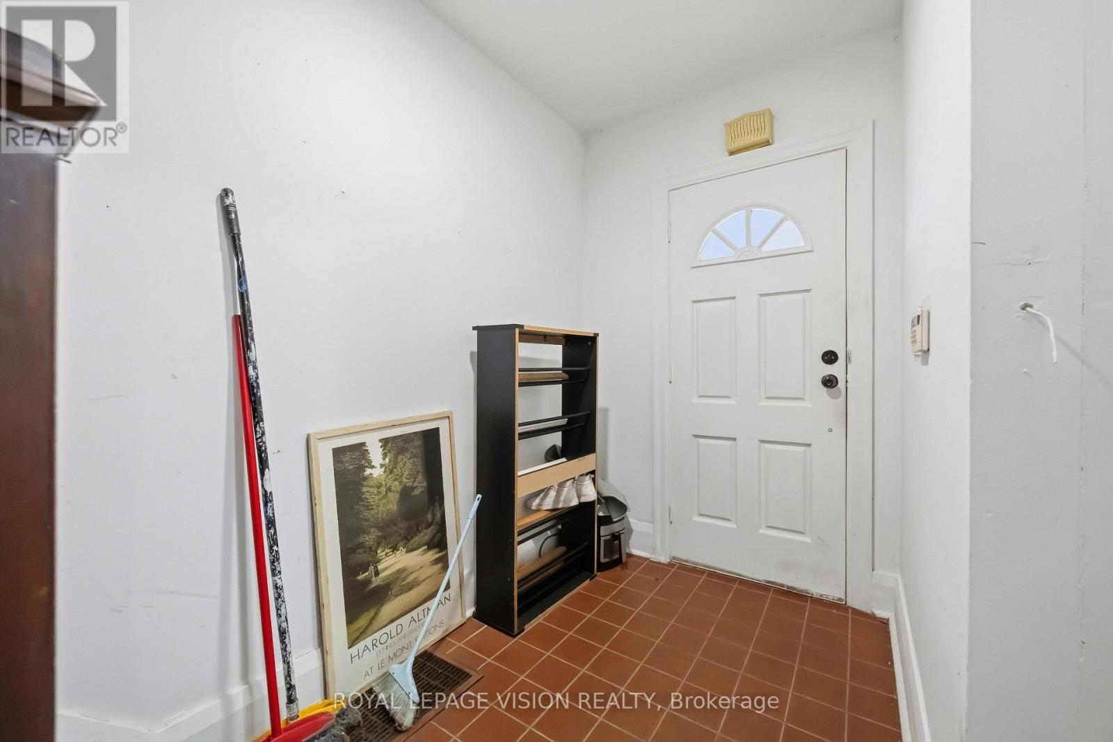9 East Road, Toronto, Ontario  M1N 1Z9 - Photo 3 - E13863908