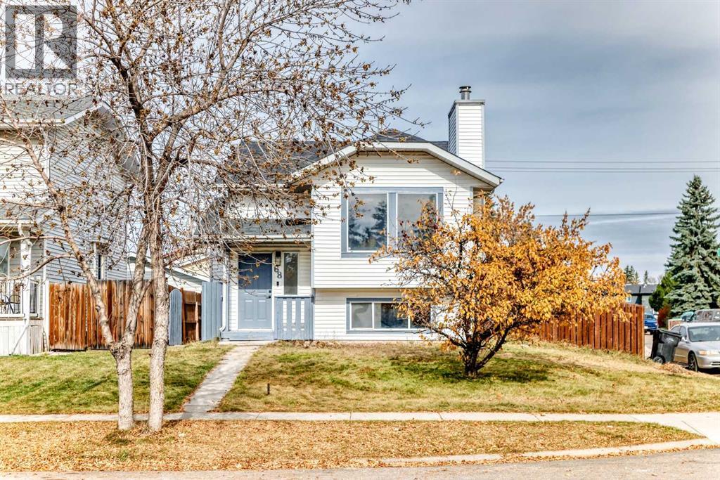 68 Erin Park Drive SE, Calgary, Alberta  T2B 2Z9 - Photo 3 - A2350508
