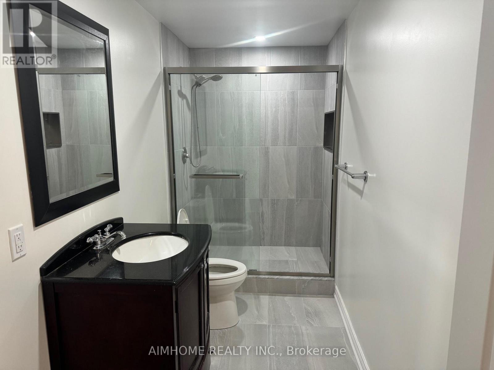 Bsmt 56 Crystal Drive, Richmond Hill, Ontario  L4C 7Y3 - Photo 10 - N13879270