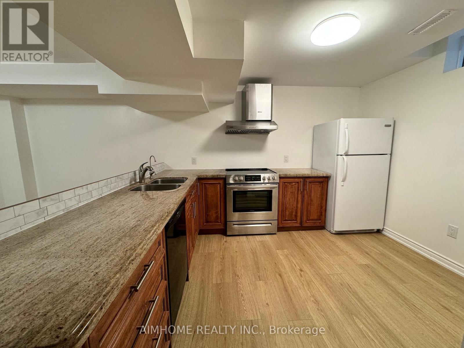 Bsmt 56 Crystal Drive, Richmond Hill, Ontario  L4C 7Y3 - Photo 3 - N13879270
