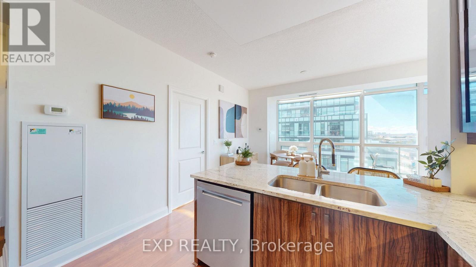 808 - 1185 The Queensway Way, Toronto, Ontario  M8Z 0C6 - Photo 6 - W13879264