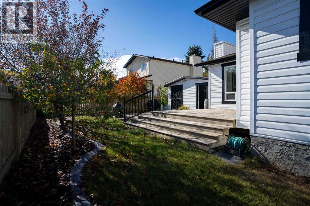 102 Goodwin Place, Fort Mcmurray, Alberta  T9J 1K1 - Photo 35 - A2348450