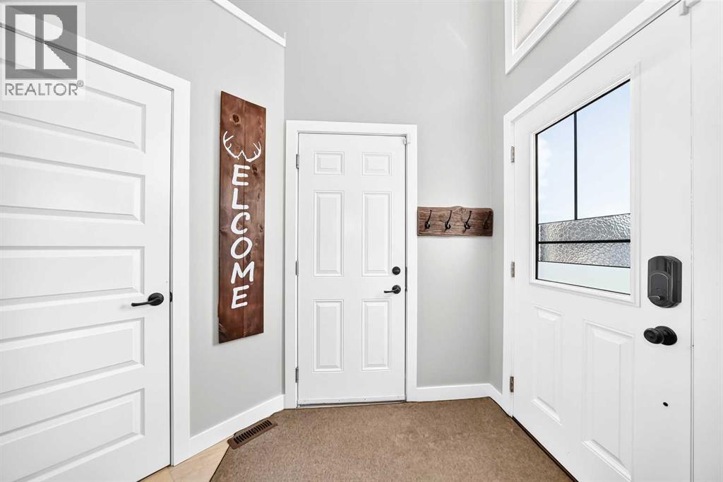 31 Erhart Close, Olds, Alberta  T4H 0E1 - Photo 3 - A2351048