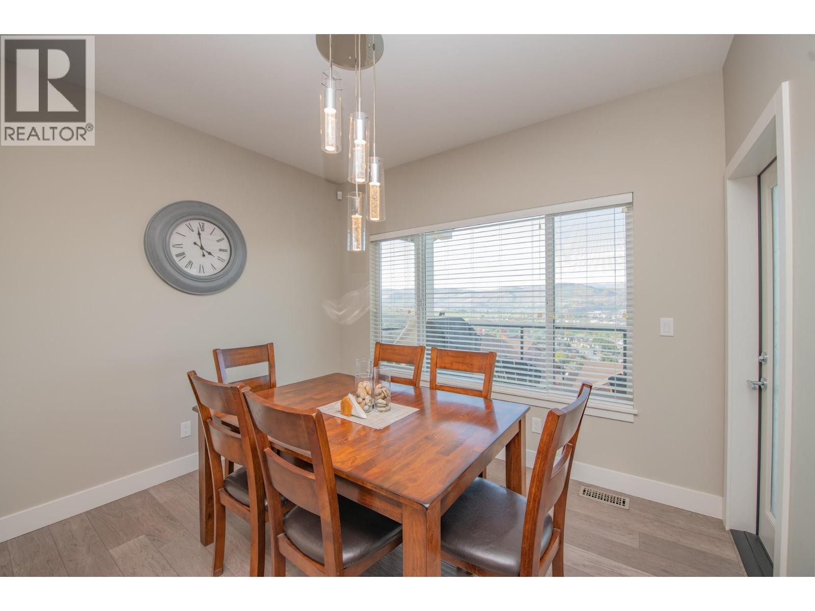 964 Mt Ida Drive, Vernon, British Columbia  V1B 4C3 - Photo 15 - 10402773