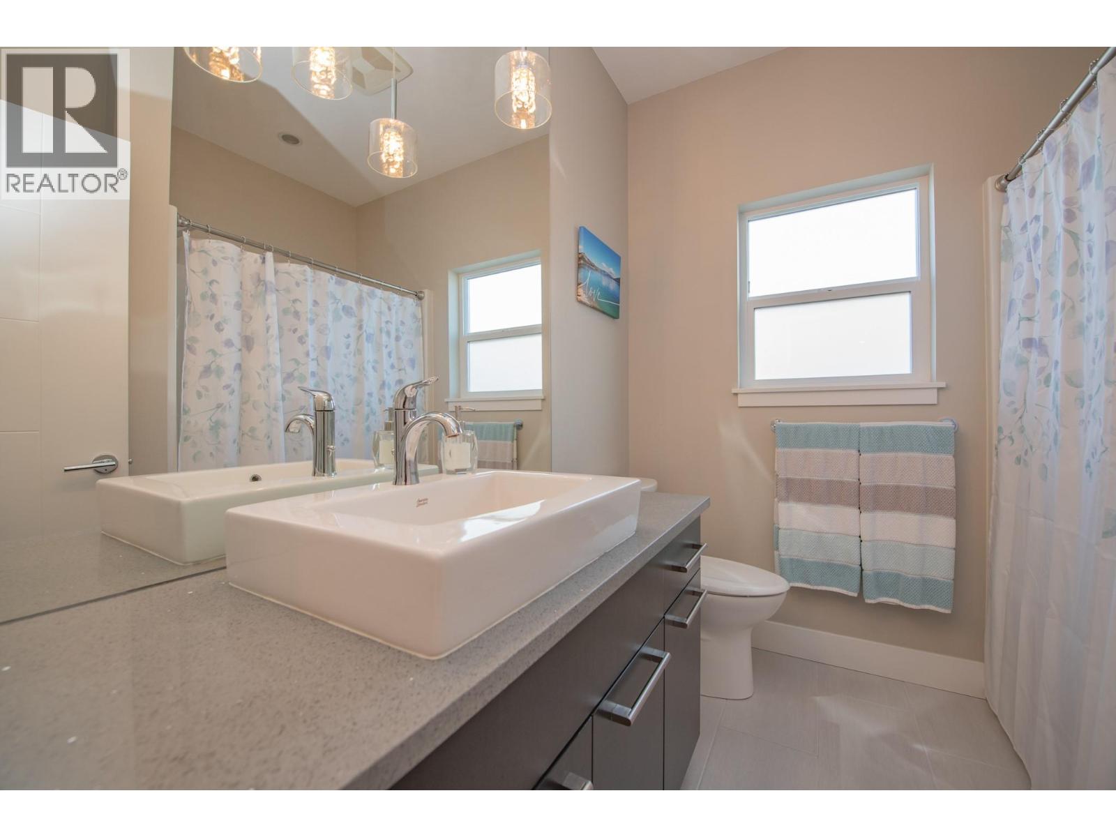 964 Mt Ida Drive, Vernon, British Columbia  V1B 4C3 - Photo 28 - 10402773