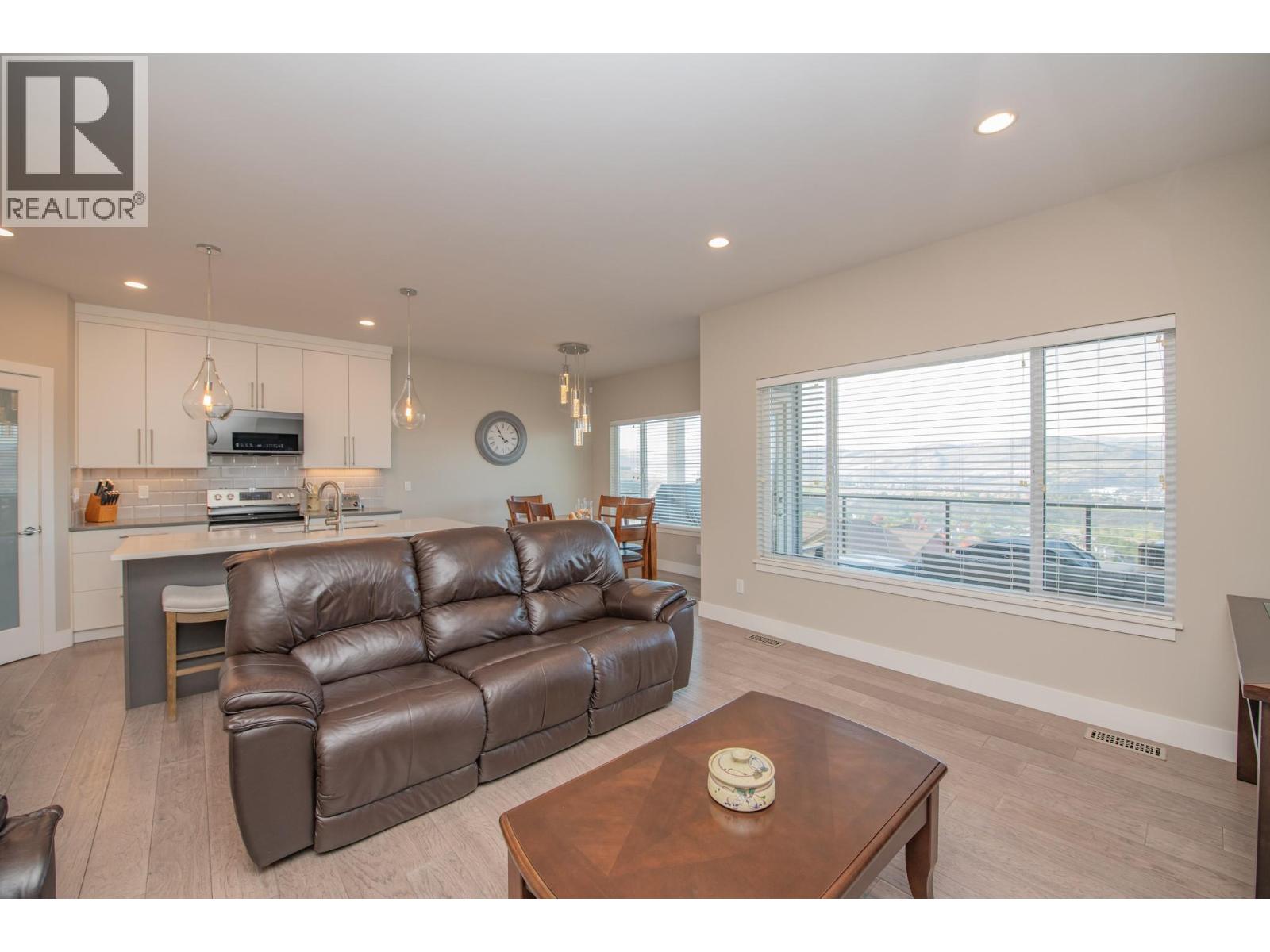 964 Mt Ida Drive, Vernon, British Columbia  V1B 4C3 - Photo 20 - 10402773