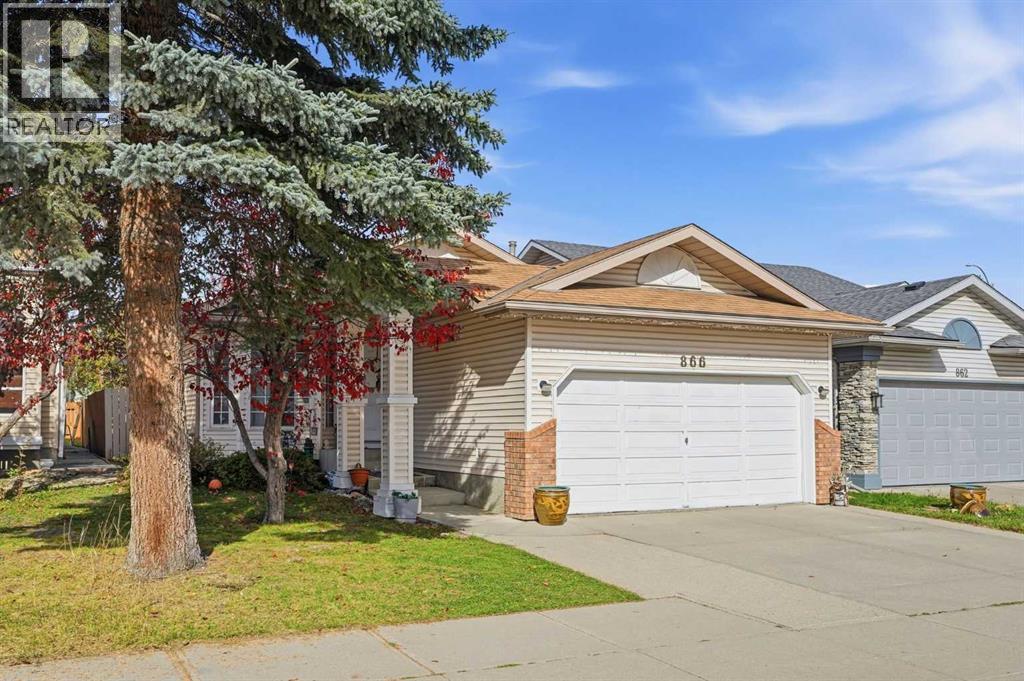 866 Applewood Drive SE Calgary Alberta Canada T2A7R6 2
