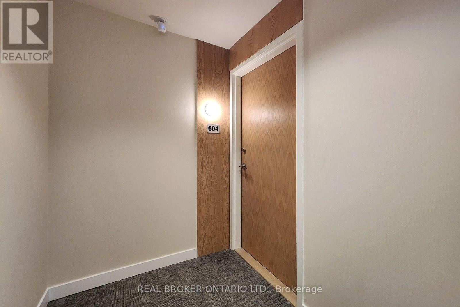 604 - 2825 Jane Street, Toronto, Ontario  M3N 0A8 - Photo 2 - W13879282