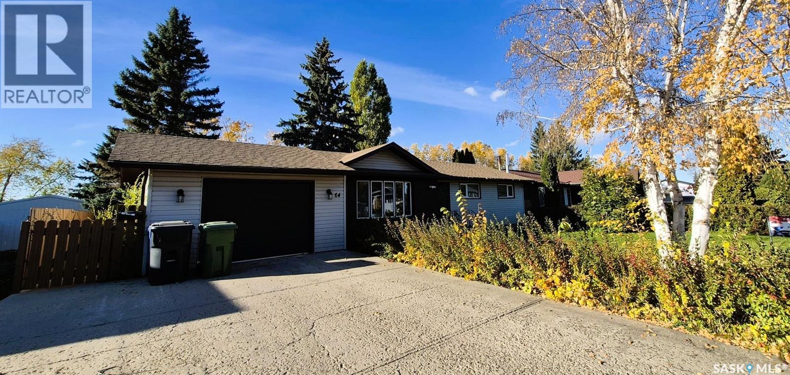 64 Clarewood CRESCENT Yorkton Saskatchewan Canada S3N2V2 3