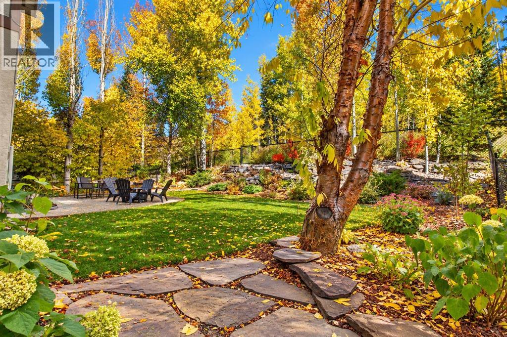 83 Discovery Ridge Boulevard SW, Calgary, Alberta  T2H 4Y2 - Photo 47 - A2350983