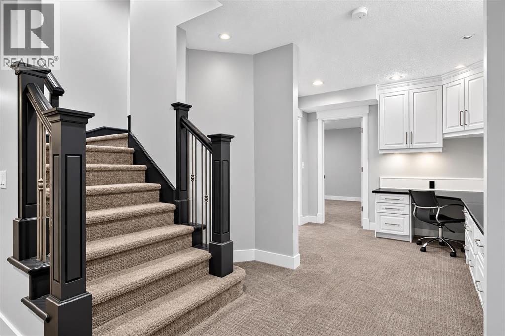 83 Discovery Ridge Boulevard SW, Calgary, Alberta  T2H 4Y2 - Photo 31 - A2350983