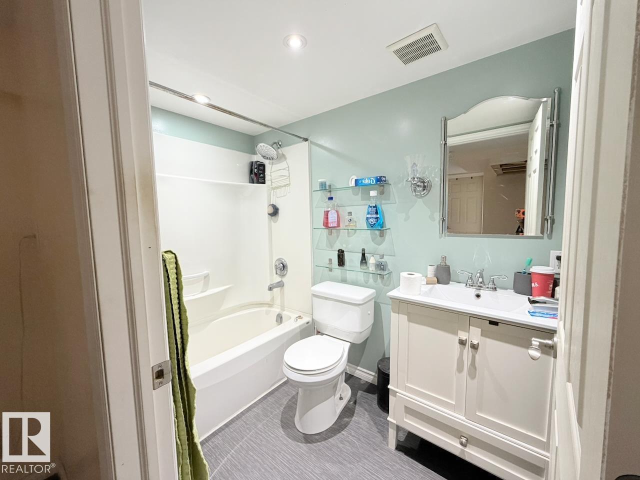 12026 77 ST NW