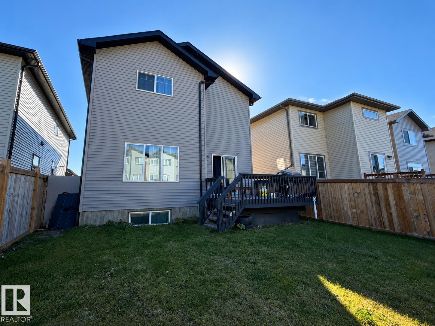 424 42 AV NW NW