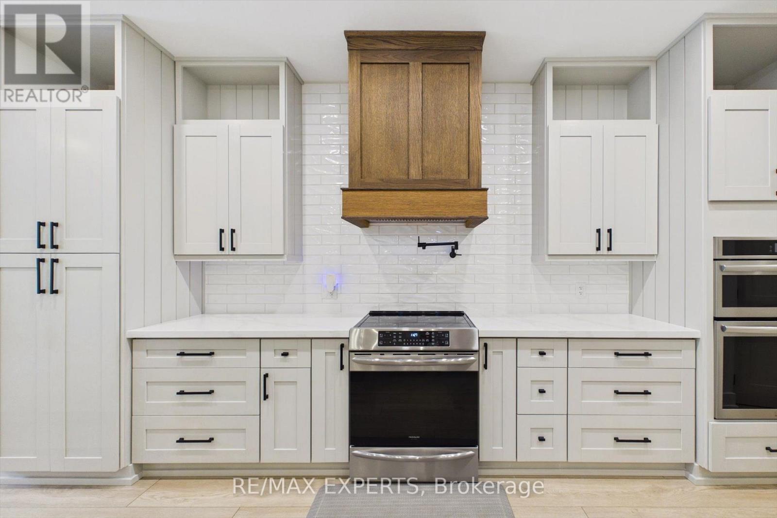 1072 Xavier Street, Gravenhurst, Ontario  P0E 1G0 - Photo 11 - X13873748