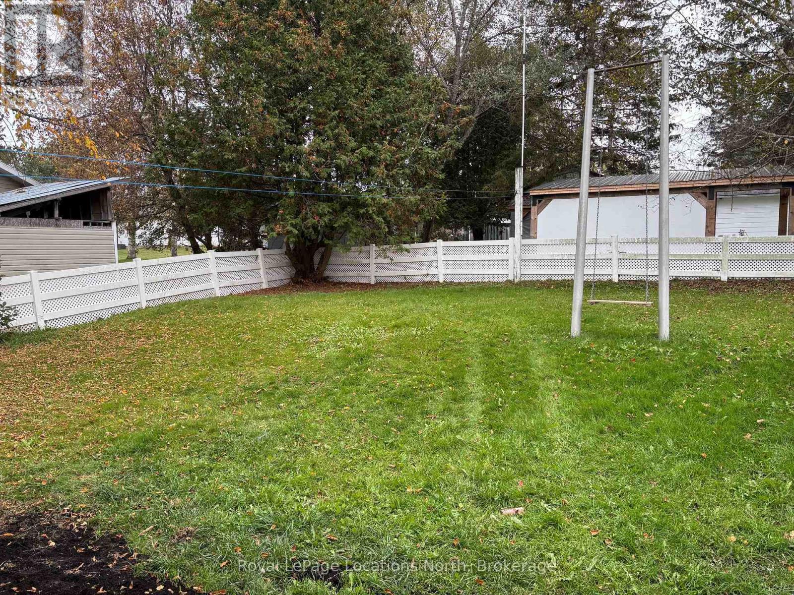 272 Yonge Street, Burk's Falls, Ontario P0A 1C0 - Photo 43 - X13879316
