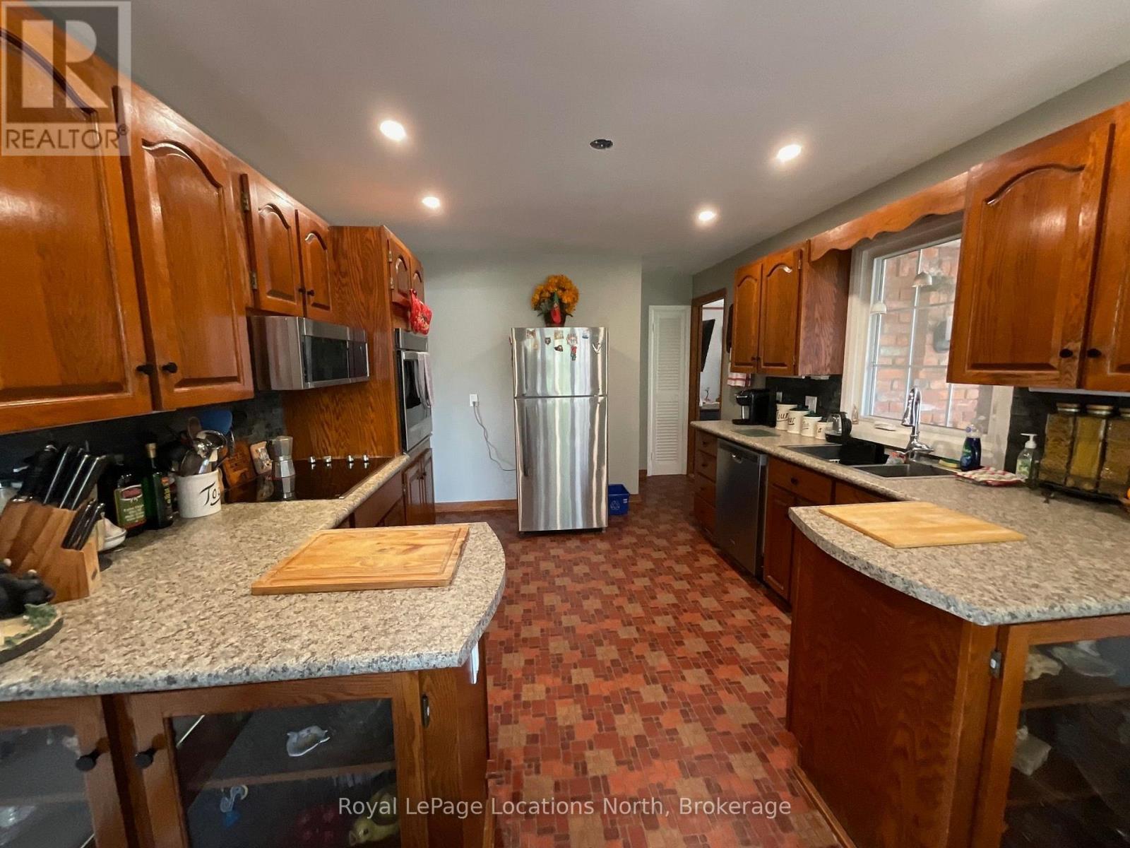 272 Yonge Street, Burk's Falls, Ontario P0A 1C0 - Photo 8 - X13879316