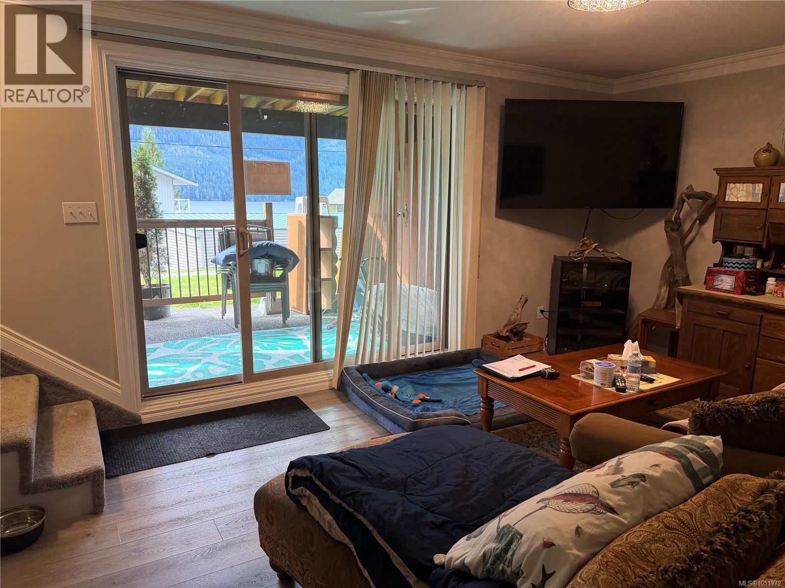 202 Haida Ave
