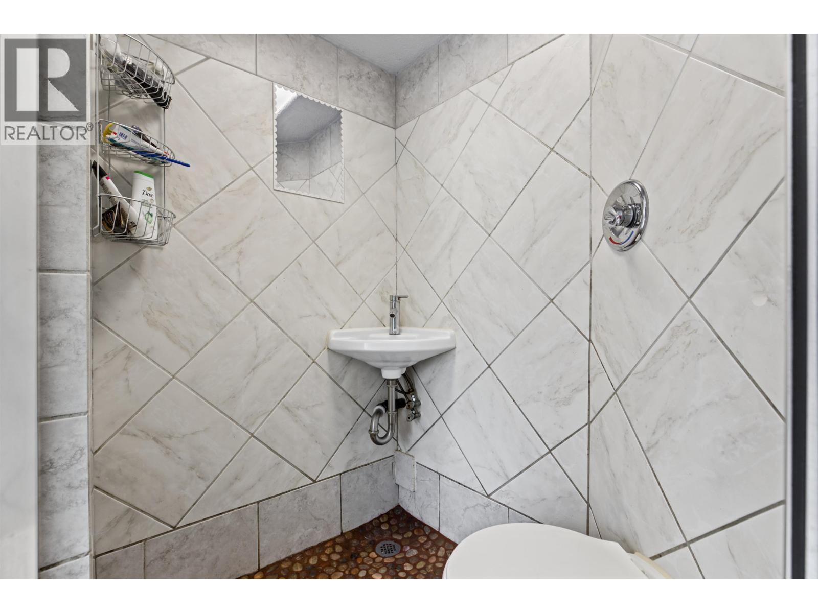368 E 33rd Avenue, Vancouver, British Columbia  V5V 2Z9 - Photo 17 - R3172526