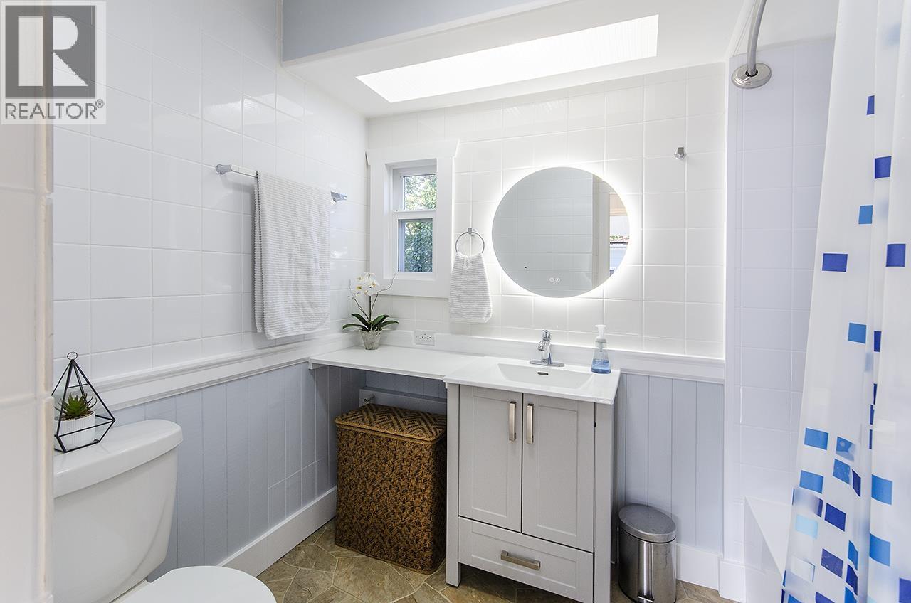 227 Tomahawk Avenue, West Vancouver, British Columbia  V7P 1C4 - Photo 12 - R3173968