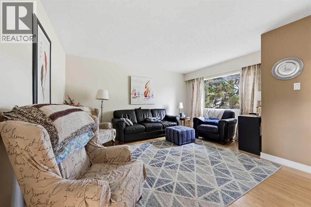 3132 45 Street Sw, Calgary, Alberta  T3E 3T8 - Photo 15 - A2351051