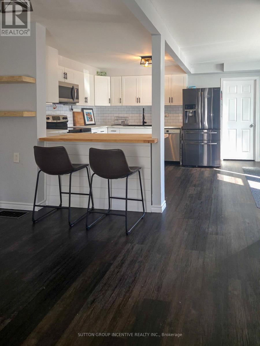 107 Park Street, Tay, Ontario  L0K 2A0 - Photo 44 - S13876892