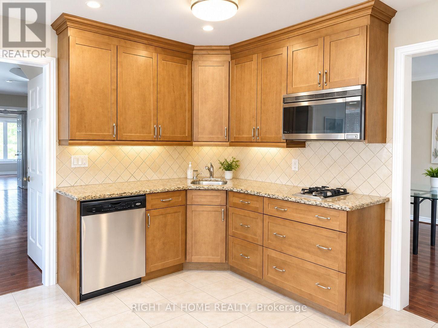 Main - 144 Almore Avenue, Toronto, Ontario  M3H 2J1 - Photo 13 - C13874594