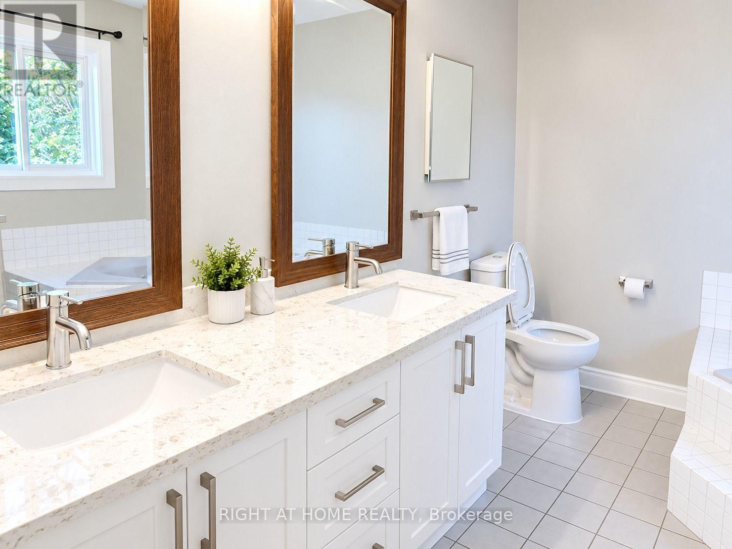 Main - 144 Almore Avenue, Toronto, Ontario  M3H 2J1 - Photo 17 - C13874594