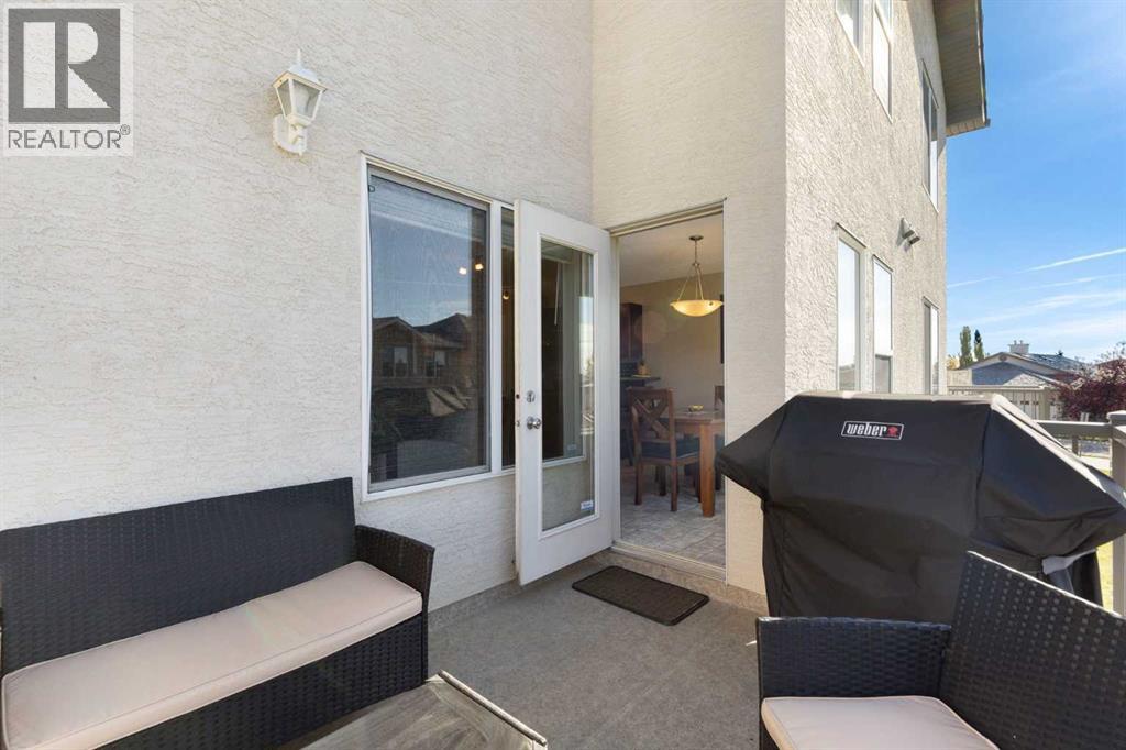 11 Royal Crest Court Nw, Calgary, Alberta T3G 5W3 - Photo 11 - A2350656