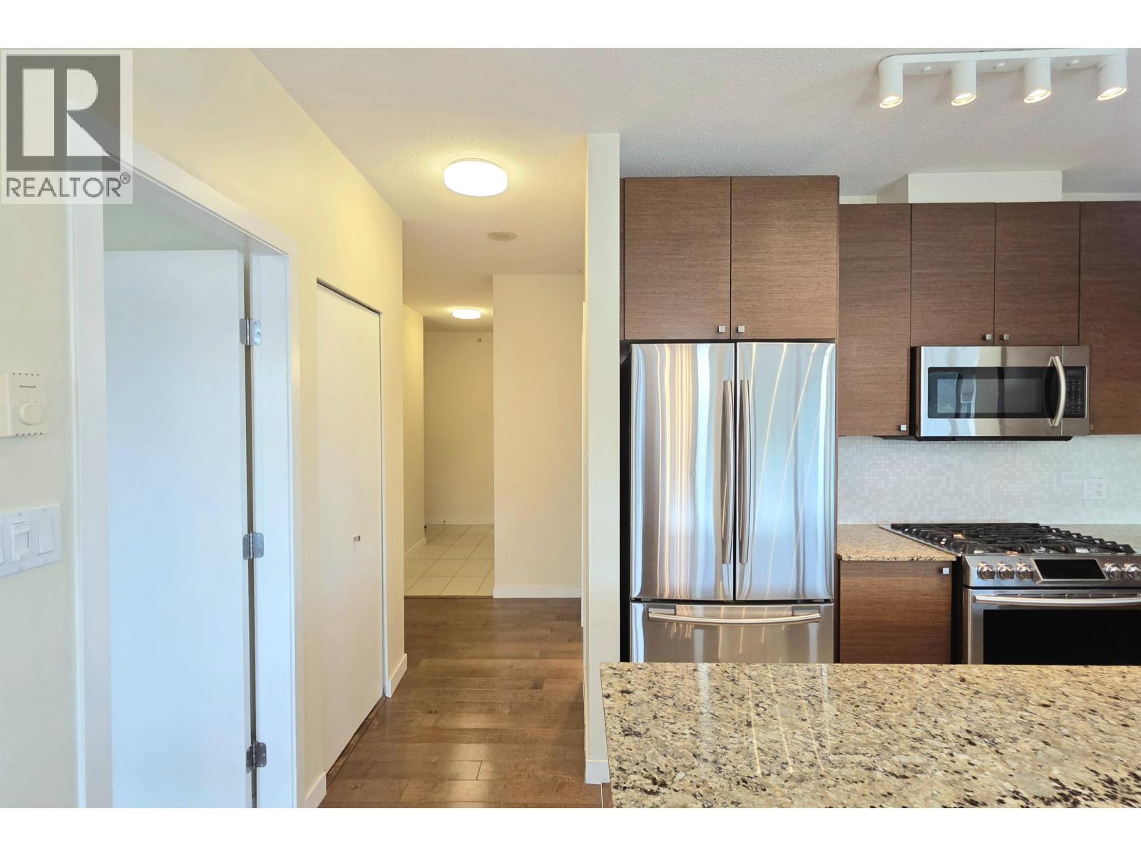 2102 400 Capilano Road, Port Moody, British Columbia V3H 0E1 - Photo 17 - R3166187