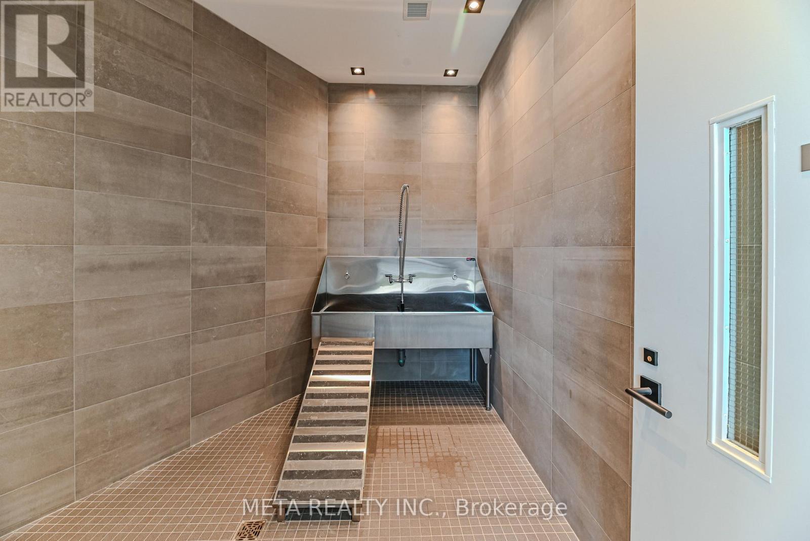 17 - 509 Dundas Street W, Oakville, Ontario  L6M 5P4 - Photo 42 - W13879350