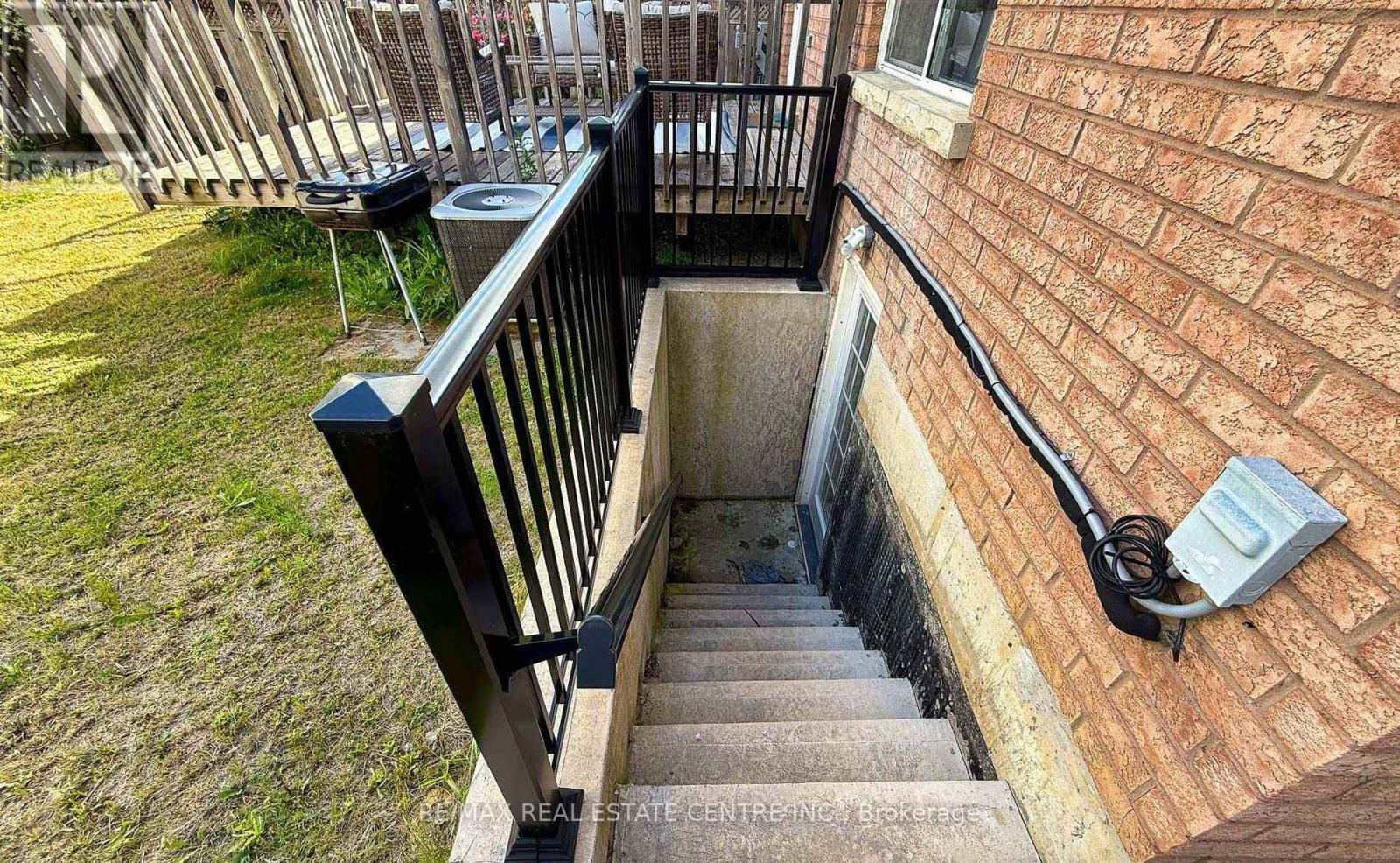 764 Avocado Crescent, Mississauga, Ontario  L5W 1H4 - Photo 28 - W13879358