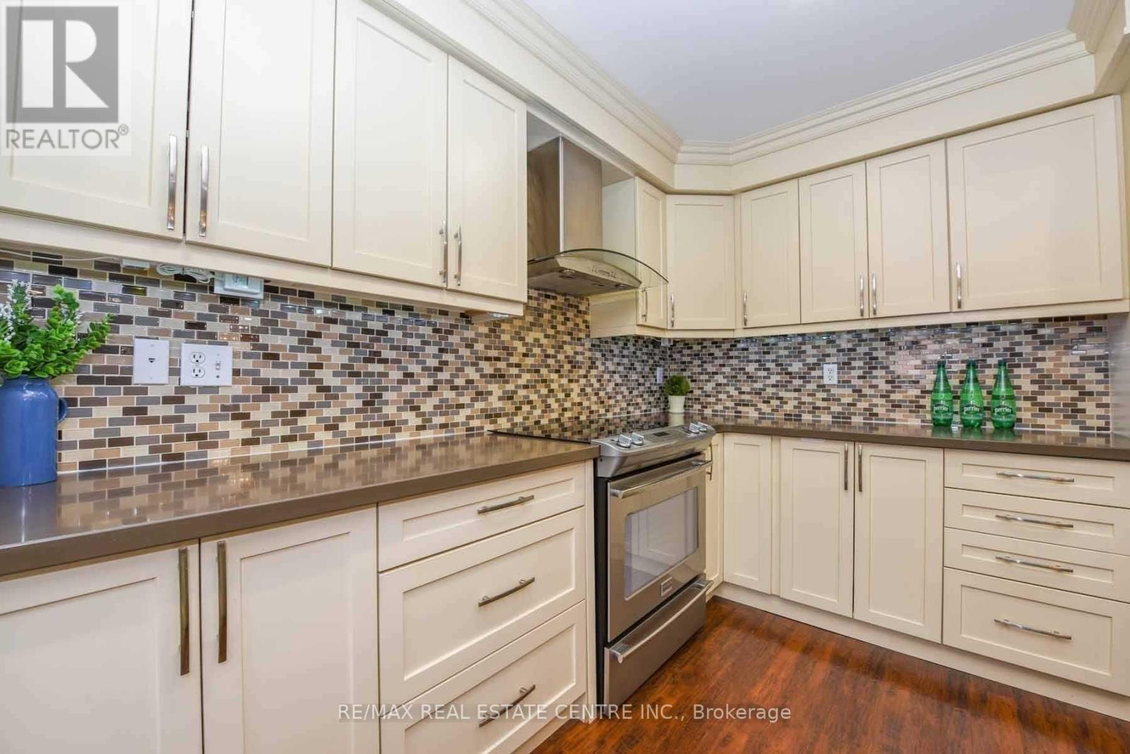 764 Avocado Crescent, Mississauga, Ontario  L5W 1H4 - Photo 8 - W13879358