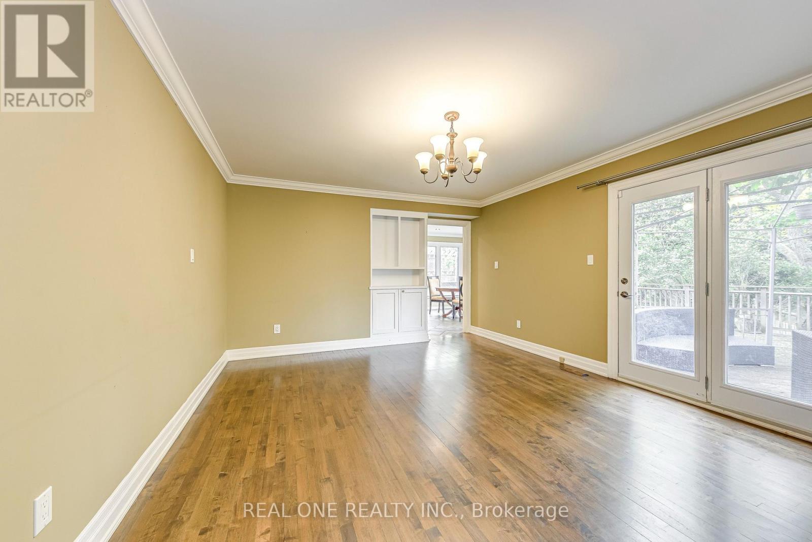 1236 Woodview Drive, Oakville, Ontario  L6M 2M4 - Photo 15 - W13879366