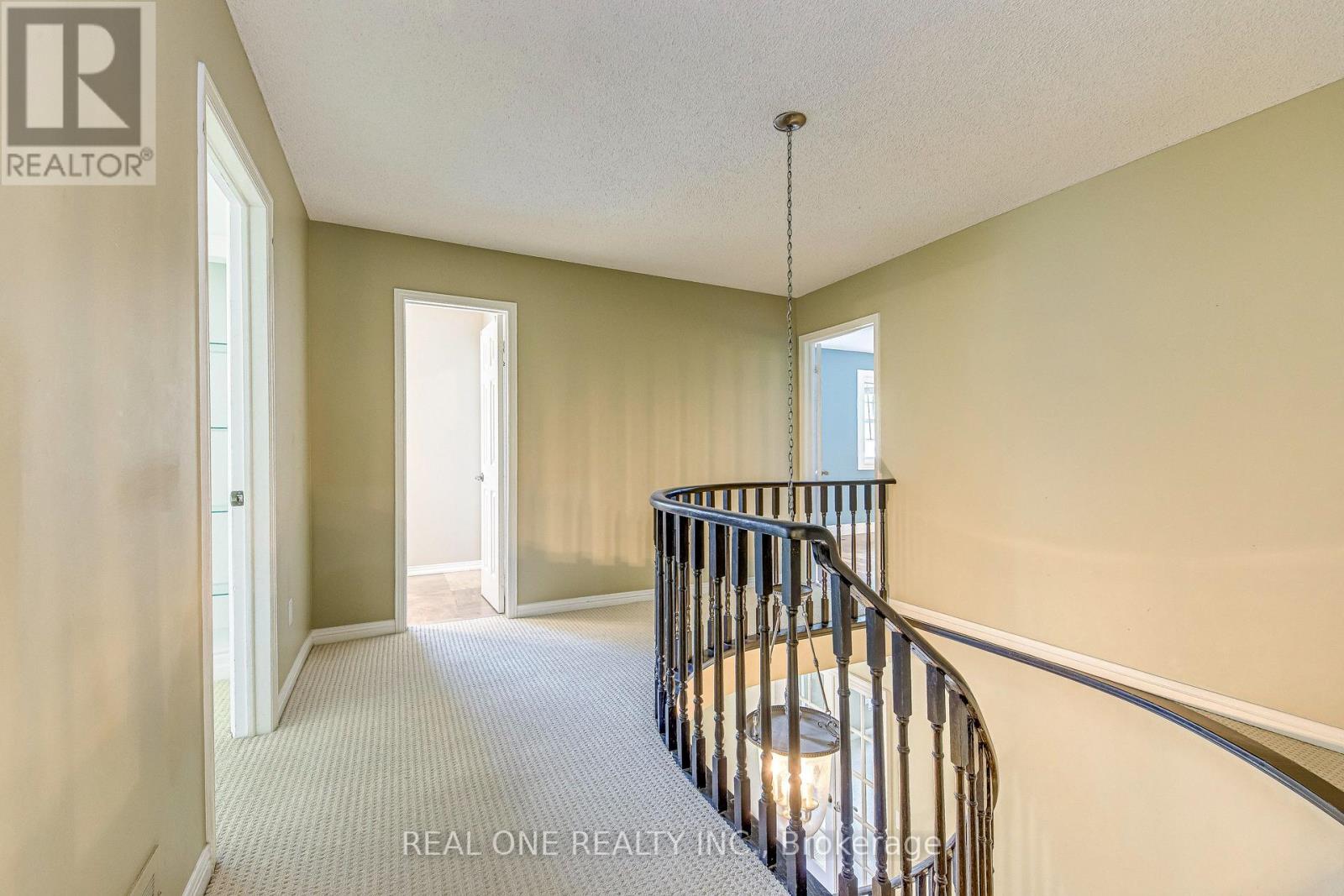 1236 Woodview Drive, Oakville, Ontario  L6M 2M4 - Photo 19 - W13879366