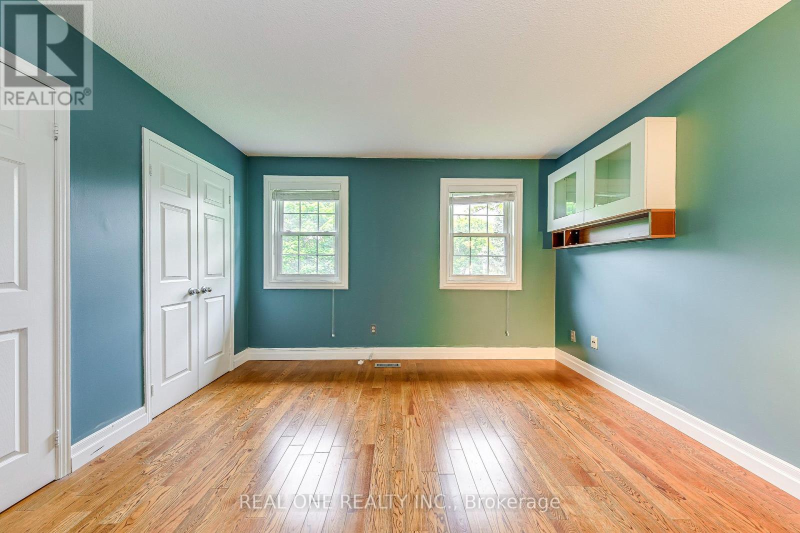 1236 Woodview Drive, Oakville, Ontario  L6M 2M4 - Photo 26 - W13879366