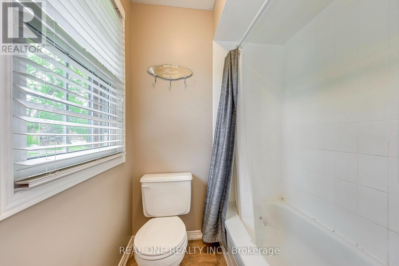 1236 Woodview Drive, Oakville, Ontario  L6M 2M4 - Photo 28 - W13879366