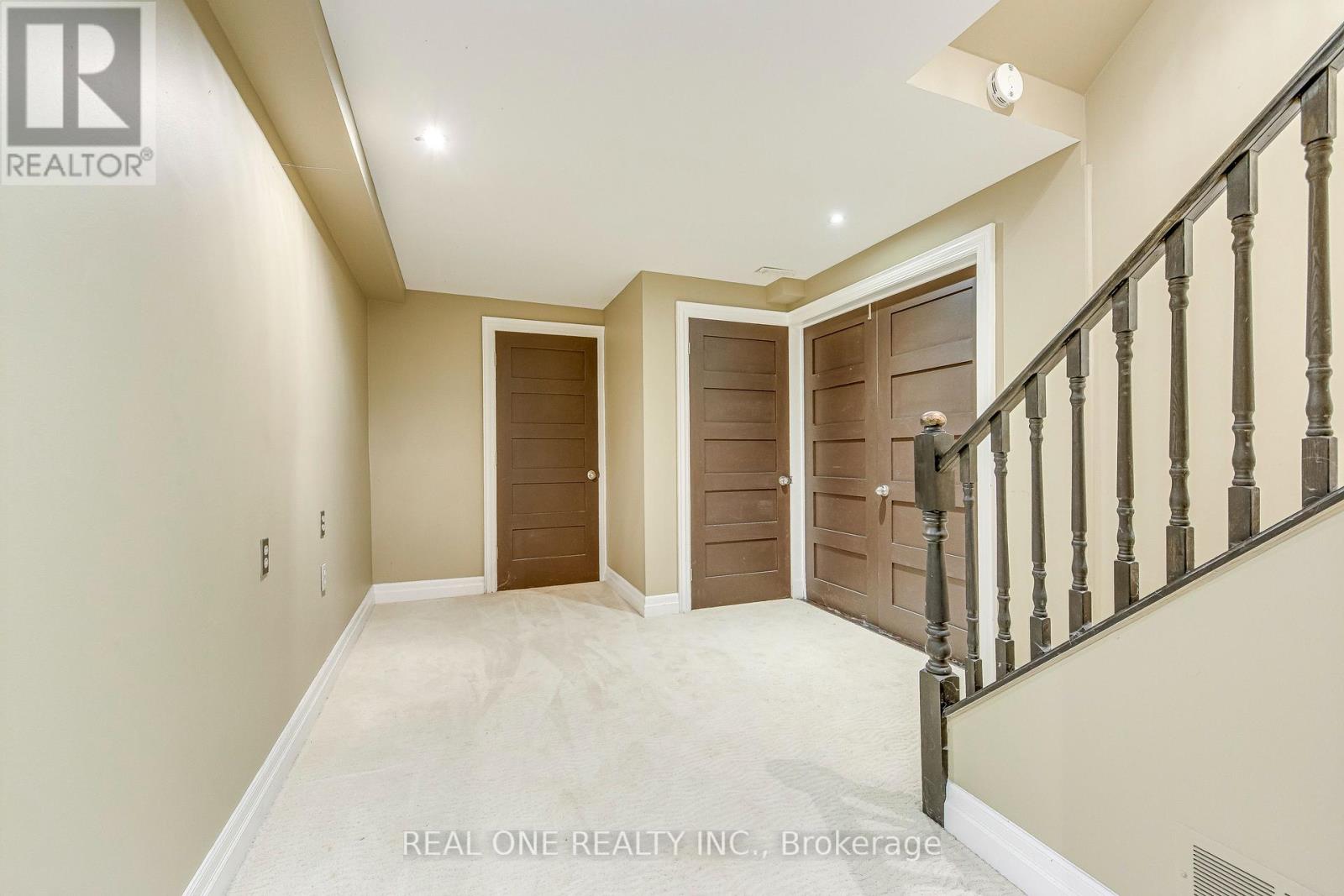1236 Woodview Drive, Oakville, Ontario  L6M 2M4 - Photo 29 - W13879366
