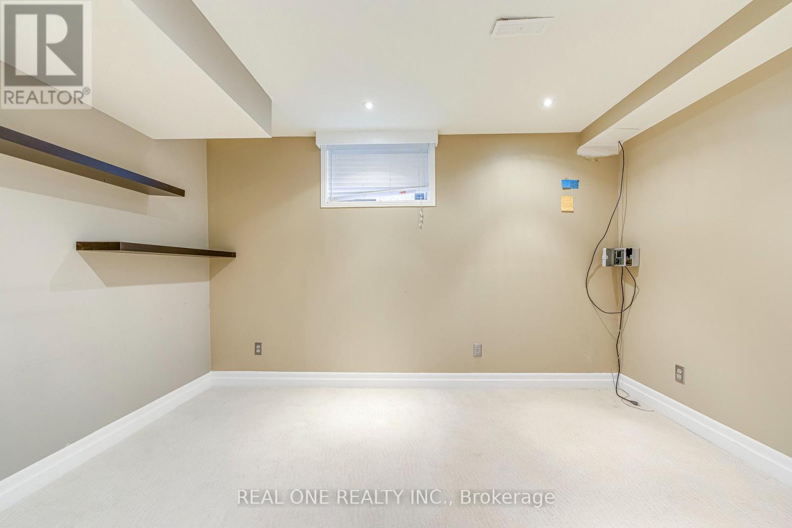 1236 Woodview Drive, Oakville, Ontario  L6M 2M4 - Photo 32 - W13879366