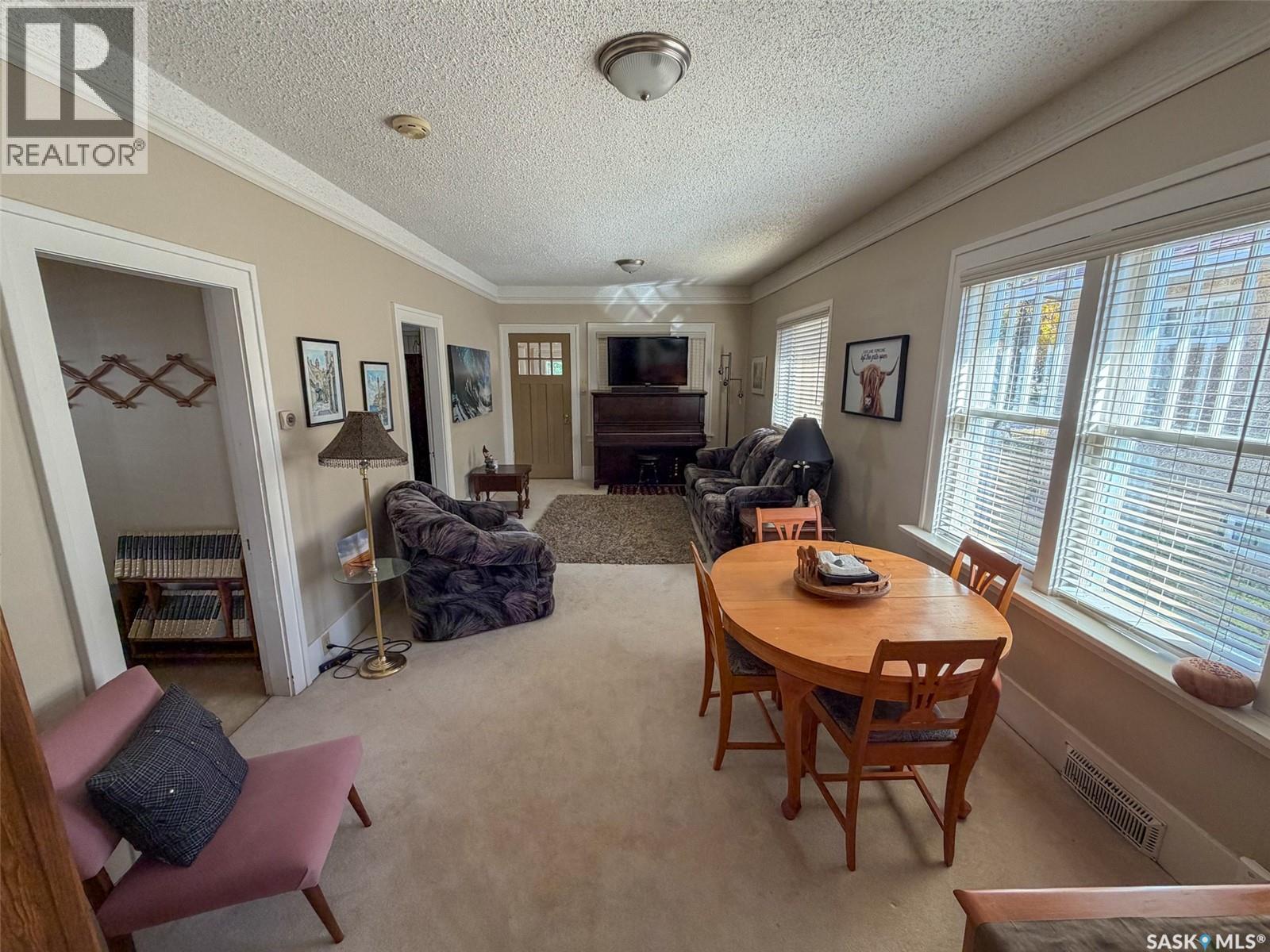 515 1st Street E, Shaunavon, Saskatchewan  S0N 2M0 - Photo 19 - SK050778