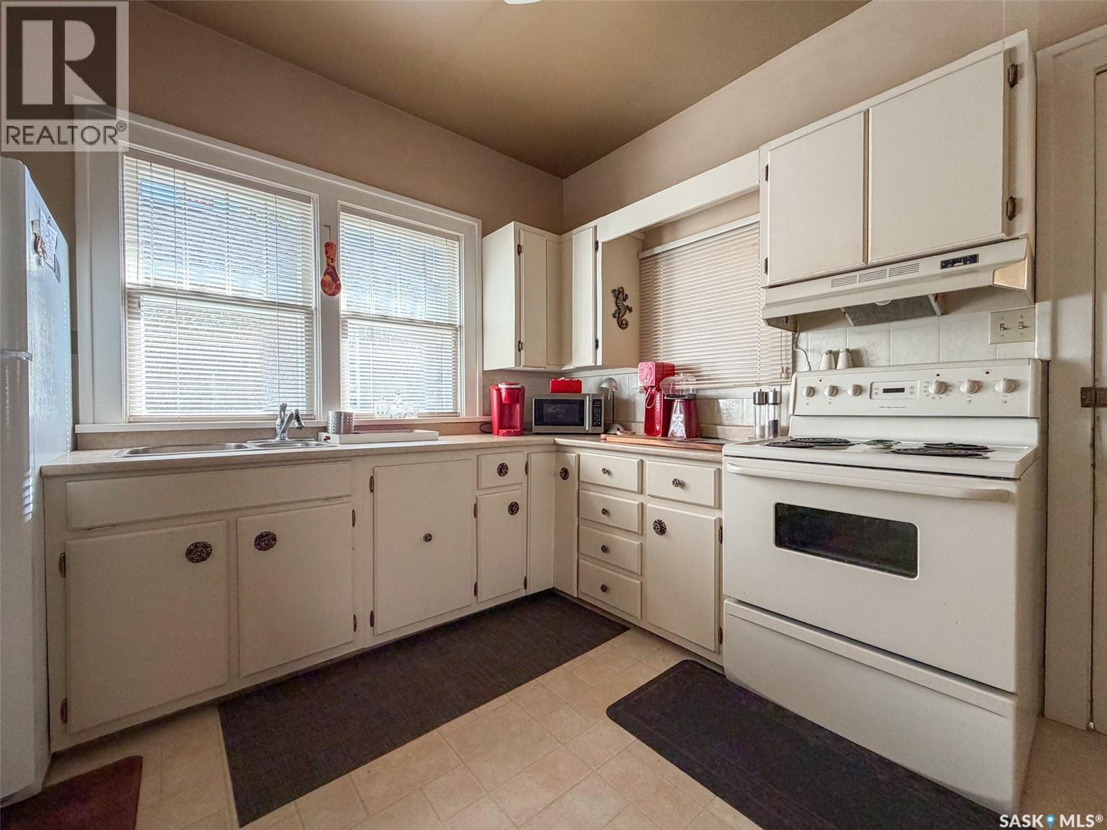 515 1st Street E, Shaunavon, Saskatchewan  S0N 2M0 - Photo 22 - SK050778