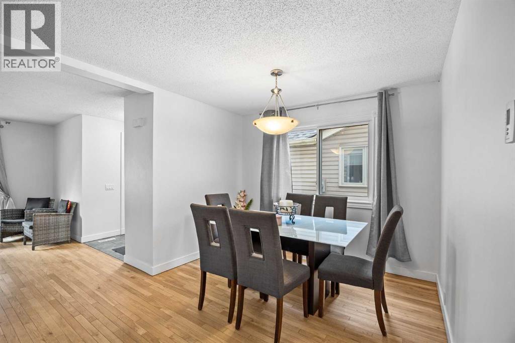 2320 Woodview Drive SW, Calgary, Alberta  T2W 4X6 - Photo 13 - A2345576
